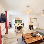 J2 Duplex, Central, Proche Gare, Therme, Opera Lägenhet *