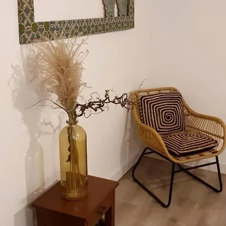 J2 Duplex, Central, Proche Gare, Therme, Opéra Apartamento *