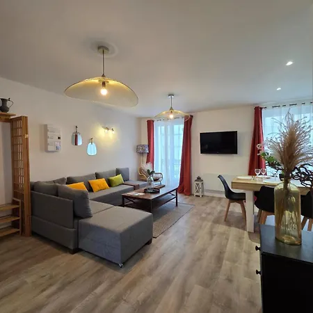 J2 Duplex, Central, Proche Gare, Therme, Opéra Apartamento