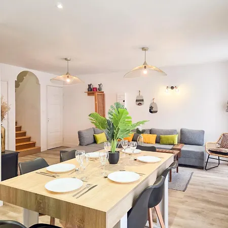 Apartment J2 Duplex, Central, Proche Gare, Therme, Opera *