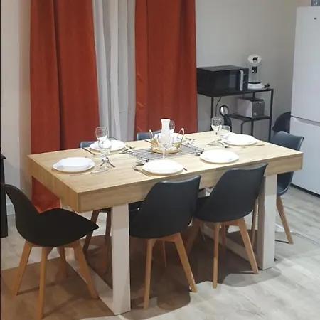 Apartment J2 Duplex, Central, Proche Gare, Therme, Opera *