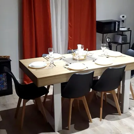 Apartment J2 Duplex, Central, Proche Gare, Therme, Opera